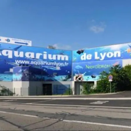 Calme Proche De Lyon Avec Parking Prive * La Mulatiere